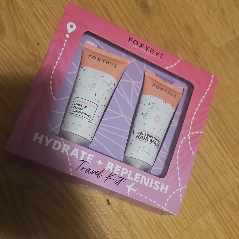 FoxyBae Hydrate + Replenish Travel Kit